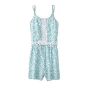 Simply Styled Girls' Sleeveless Romper - Chevron Size 7/8 Crochet Trim